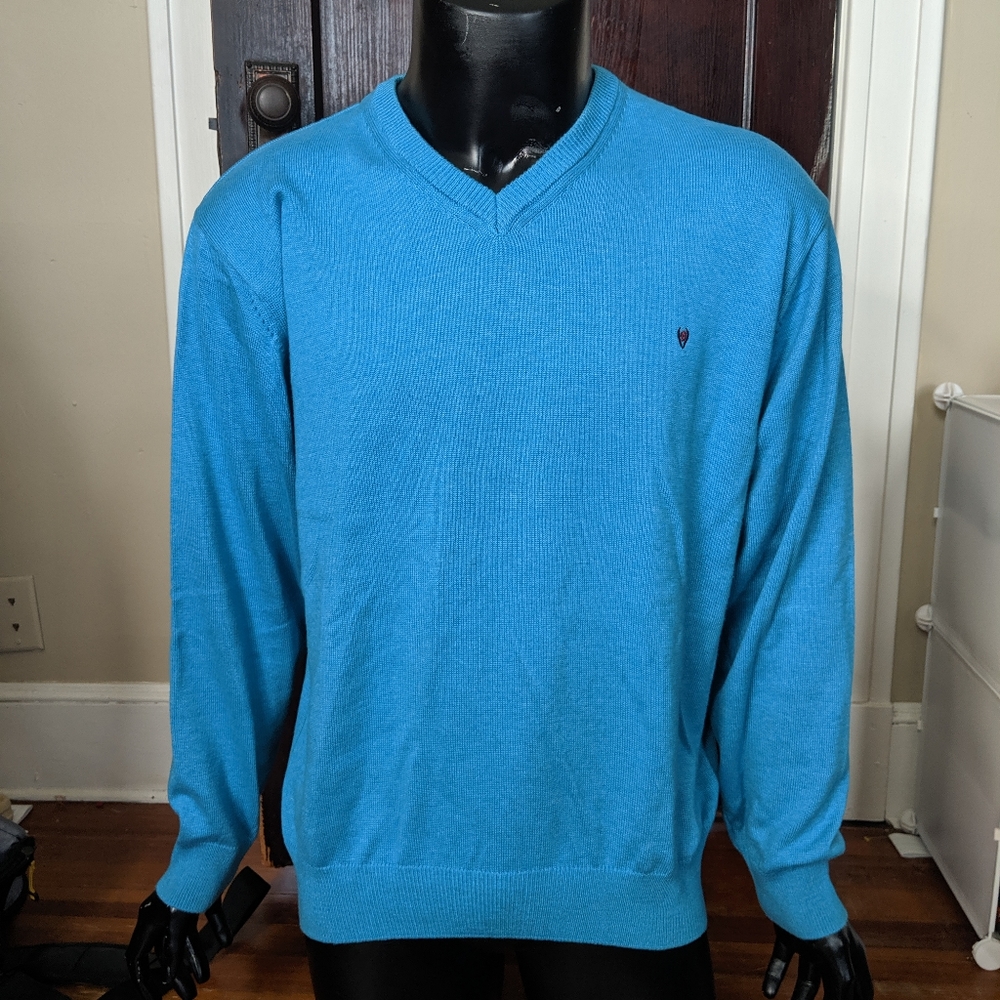 Benetti blue v-neck knit logo sweater